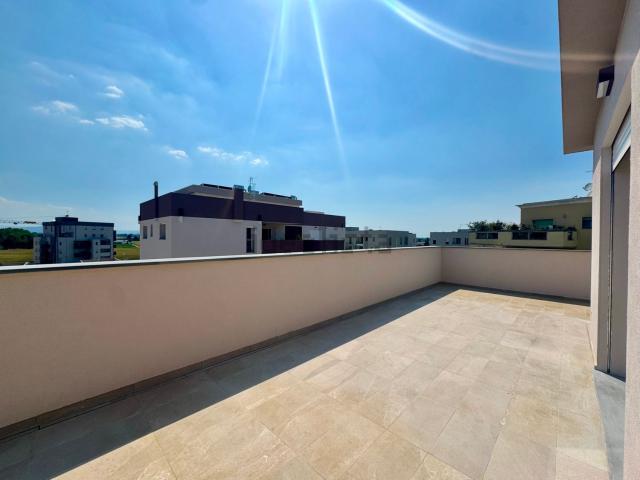 Appartamento in vendita di 168 m² in Via della Legalità