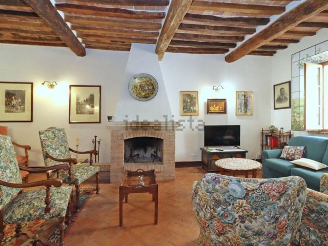 Appartamento in vendita di 168 m² in Via della Volpe