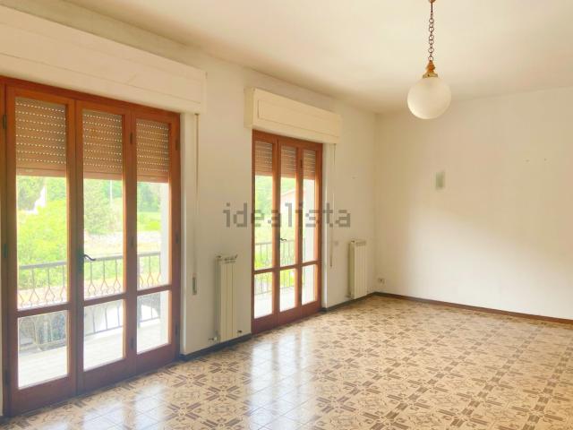 Appartamento in vendita di 168 m² in Via di Santa Maria del Giudice, 3041