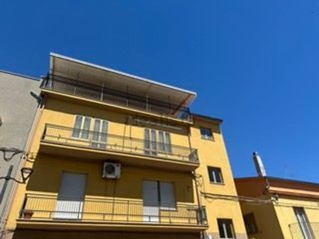 Appartamento in vendita di 168 m² in Via Duca degli Abruzzi, 71