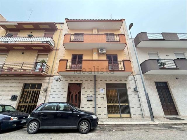 Appartamento in vendita di 168 m² in Via Monsignore A. de Fidio, 60