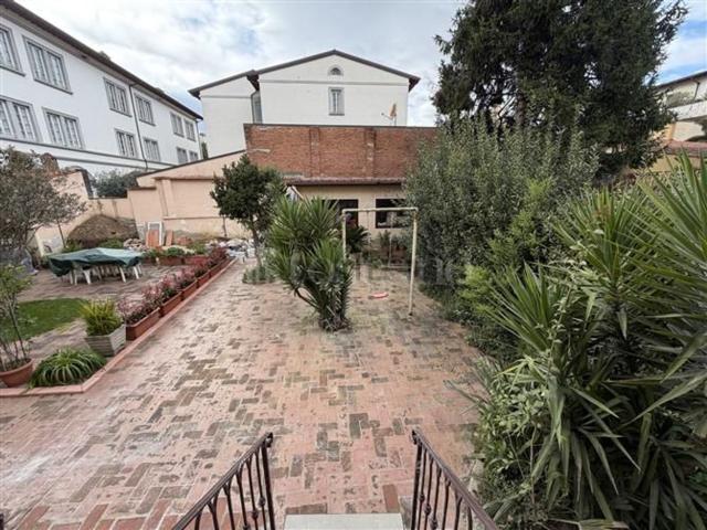 Appartamento in vendita di 168 m² in Via Monte Oliveto