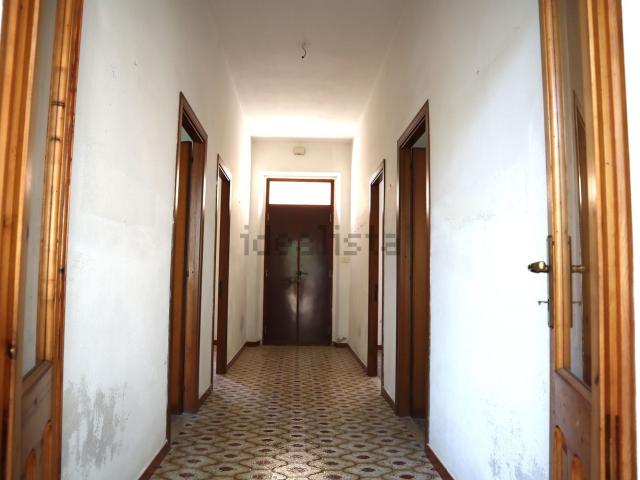 Appartamento in vendita di 168 m² in Via Montecuccoli, 22