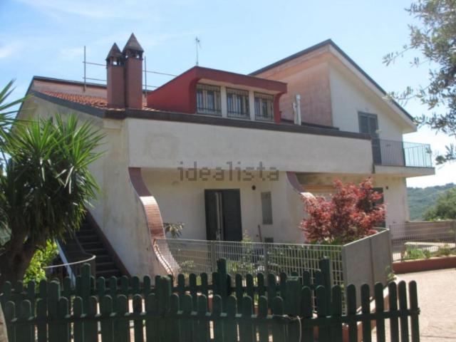 Appartamento in vendita di 168 m² in Via Serri
