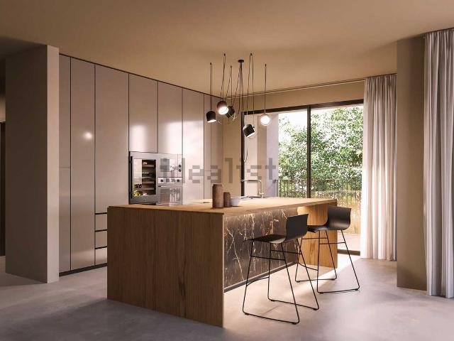 Appartamento in vendita di 168 m² in Via Paolo Sarpi