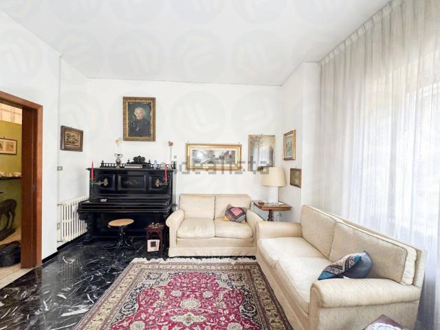 Appartamento in vendita di 168 m² in Via Papa Giovanni XXIII, 47
