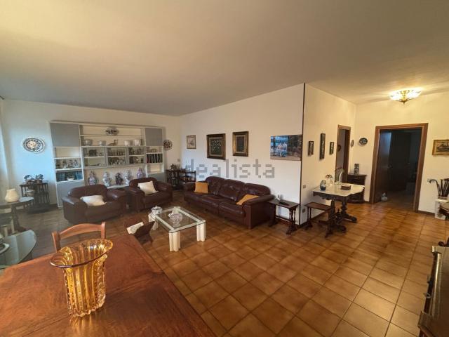 Appartamento in vendita di 168 m² in Via Privata Luigi Zoja, 35