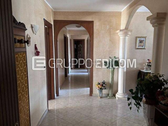 Appartamento in vendita di 168 m² in Via Ravagnese Superiore