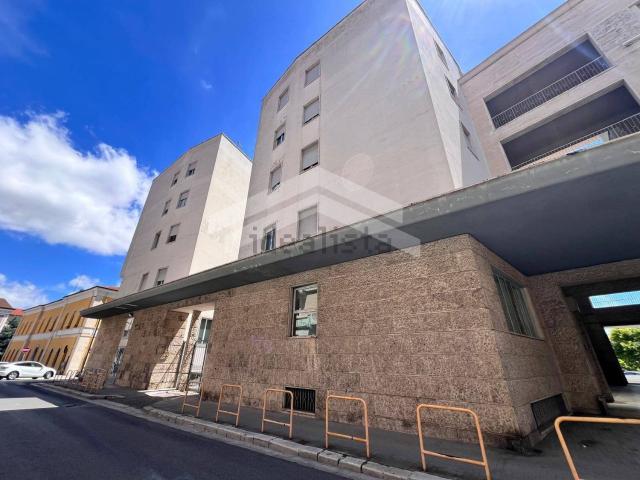 Appartamento in vendita di 168 m² in Via Umberto I