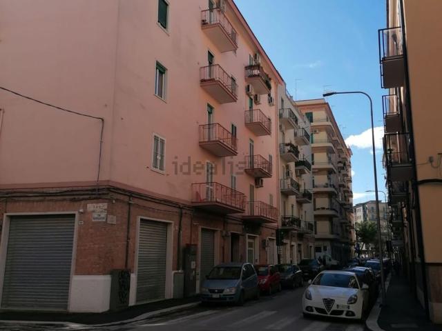 Appartamento in vendita di 168 m² in Via Zara, 44