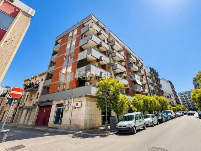 Appartamento in vendita di 168 m² in Viale Don L. Sturzo, 54