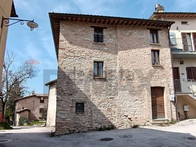 Appartamento in vendita di 168 m² in Località Colle