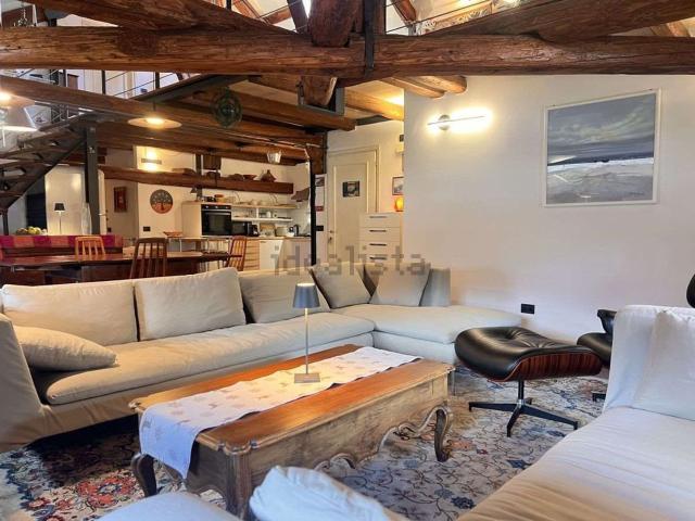 Appartamento in vendita di 168 m² in Piazza della Libertà, 34