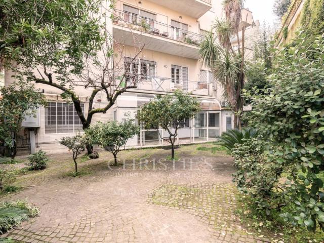 Appartamento in vendita di 169 m² in Via Castelfranco Veneto