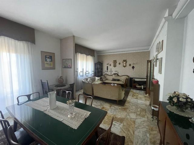 Appartamento in vendita di 169 m² in Via Aquileia