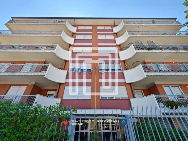 Appartamento in vendita di 169 m² in Via Atri, 2