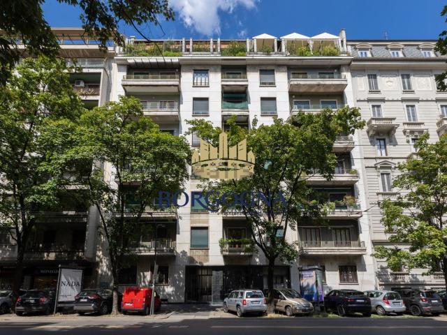 Appartamento in vendita di 169 m² in Via Giovanni Battista Pergolesi, 4