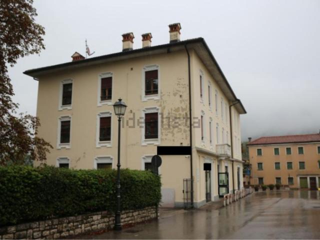 Appartamento in vendita di 169 m² in Via D. Alighieri
