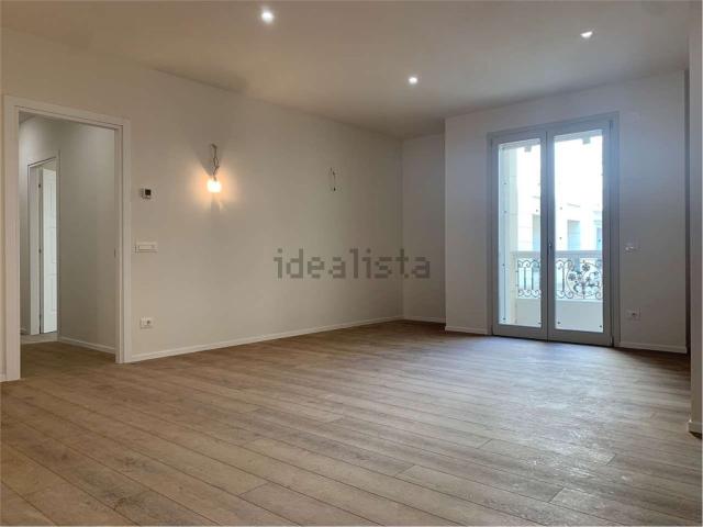 Appartamento in vendita di 169 m² in Via Don Giuseppe Andreoli