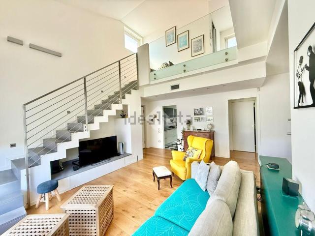 Appartamento in vendita di 169 m² in Via del Lavatoio, 1