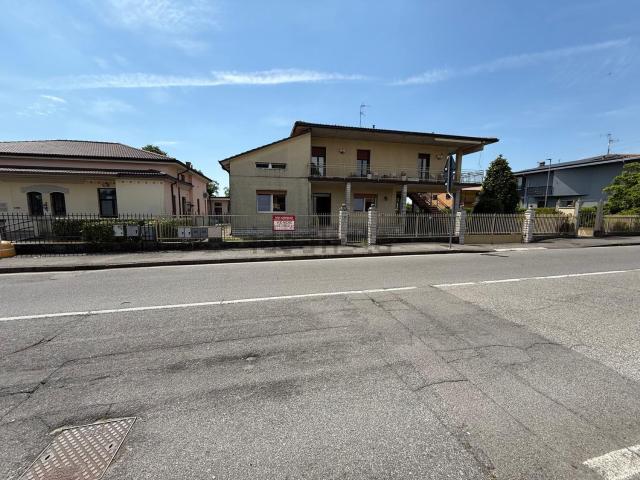 Appartamento in vendita di 169 m² in Via Santa Scolastica