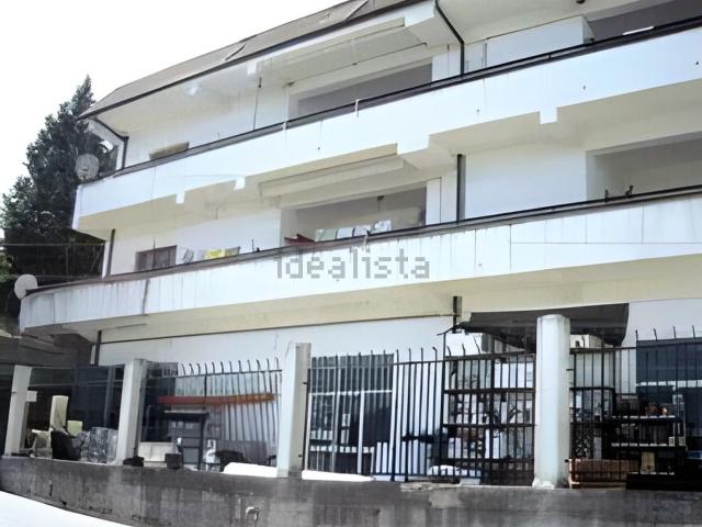 Appartamento in vendita di 169 m² in Via Papa Giovanni XXIII
