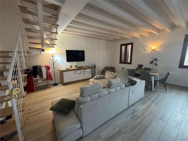 Appartamento in vendita di 169 m² in Via Petocchi, 16