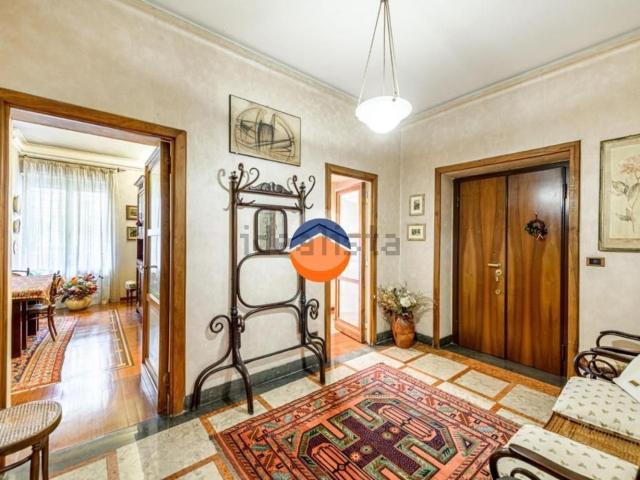 Appartamento in vendita di 169 m² in Via Pietro Borsieri, 12