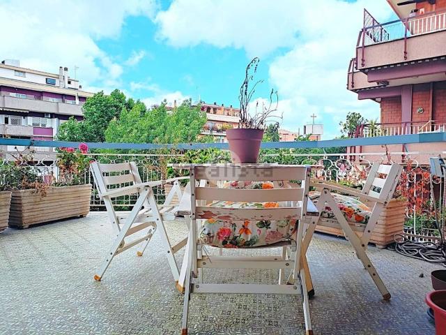 Appartamento in vendita di 169 m² in Via Torelli Achille, 36