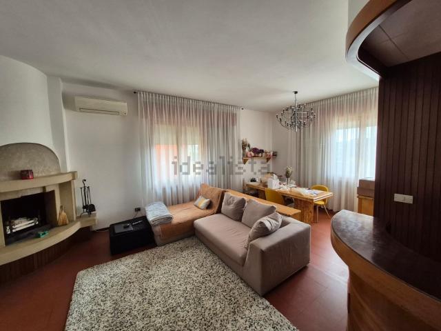 Appartamento in vendita di 169 m² in Via Ugo Braschi, 36