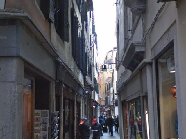 Appartamento in vendita di 169 m² in Sestiere di San Marco, 4737