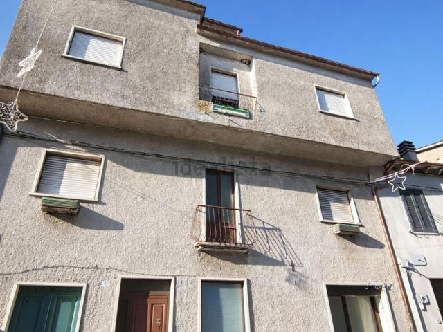 Appartamento in vendita di 170 m² in Via 4 Novembre