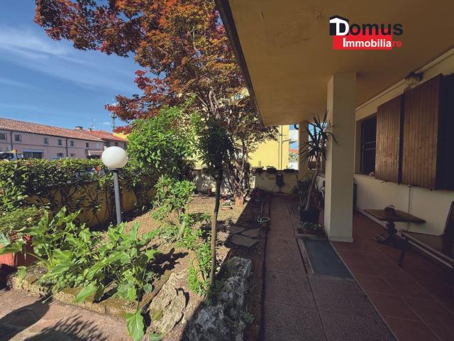 Appartamento in vendita di 170 m² in Via Comacchio