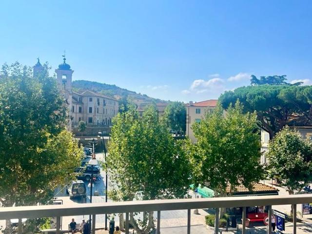 Appartamento in vendita di 170 m² in Via Camillo Benso Conte di Cavour, 24