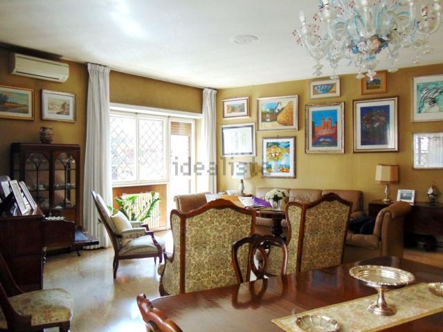 Appartamento in vendita di 170 m² in Via Carlo Conti Rossini