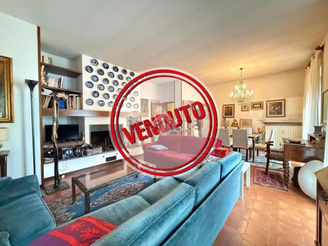 Appartamento in vendita di 170 m² in Via Carlo Pisacane, 35