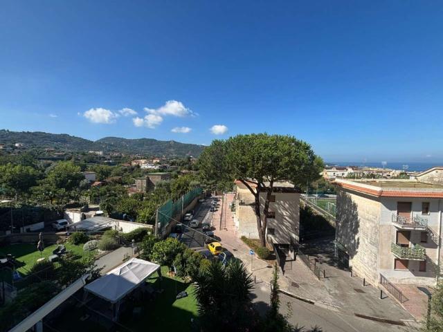 Appartamento in vendita di 170 m² in Via Casa Lauro