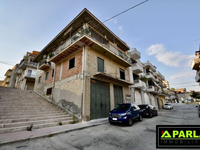 Appartamento in vendita di 170 m² in Via Cassino