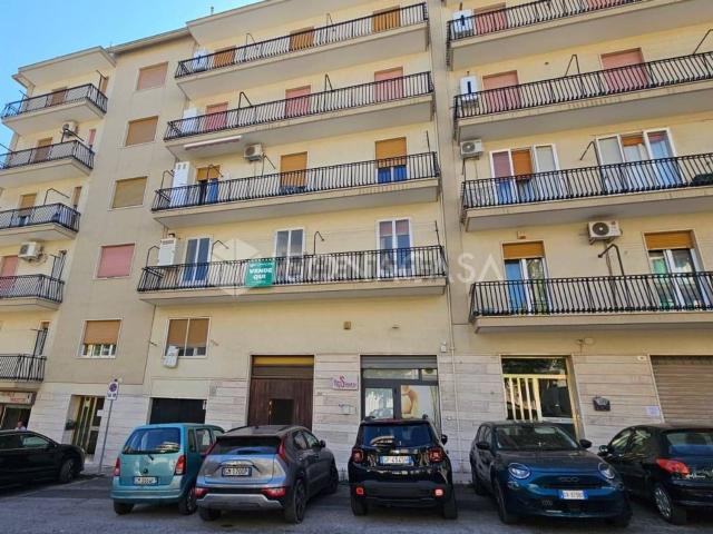 Appartamento in vendita di 170 m² in Via Celestino Basile