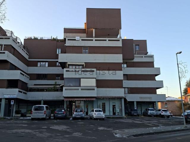 Appartamento in vendita di 170 m² in Via Claudia