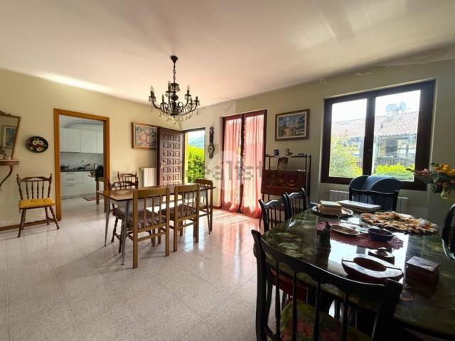 Appartamento in vendita di 170 m² in Via A. Moro, 17