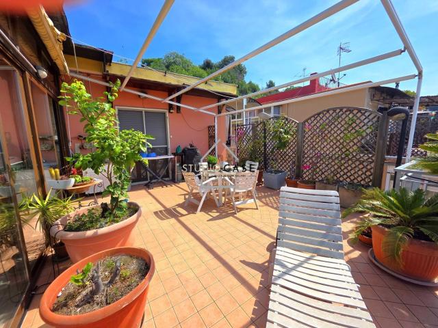 Appartamento in vendita di 170 m² in Via Annecchino Raimondo