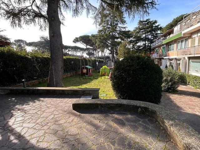 Appartamento in vendita di 170 m² in Via al Quarto Miglio, 118