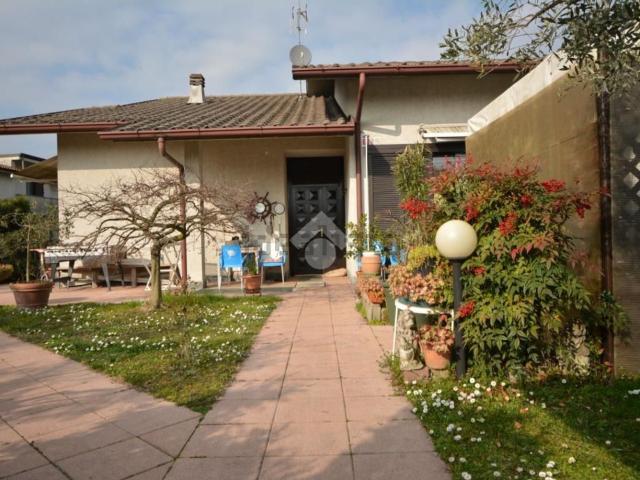 Appartamento in vendita di 170 m² in Via Aldo Moro, 2