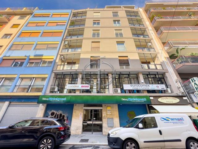 Appartamento in vendita di 170 m² in Via Alessandro Maria Calefati