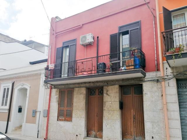 Appartamento in vendita di 170 m² in Via Ariosto, 90