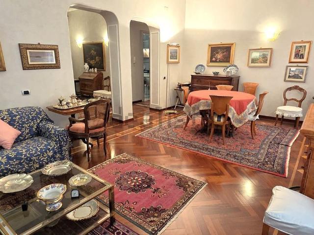 Appartamento in vendita di 170 m² in Via Brigata Liguria, 1