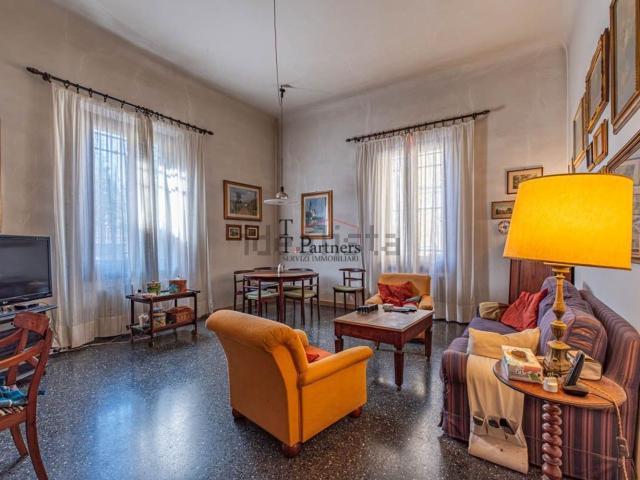 Appartamento in vendita di 170 m² in Via Goito
