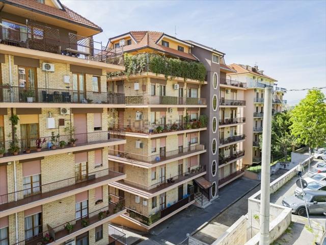 Appartamento in vendita di 170 m² in Via Generale Carlo Spatocco