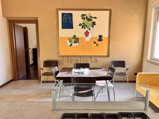 Appartamento in vendita di 170 m² in Via Giulietta Normanna, 1
